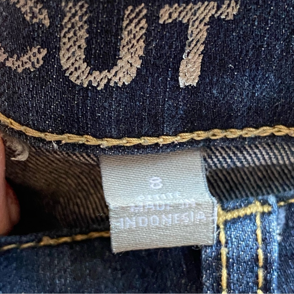 Low Rise Boot Cut Jeans - Picture 9 of 10